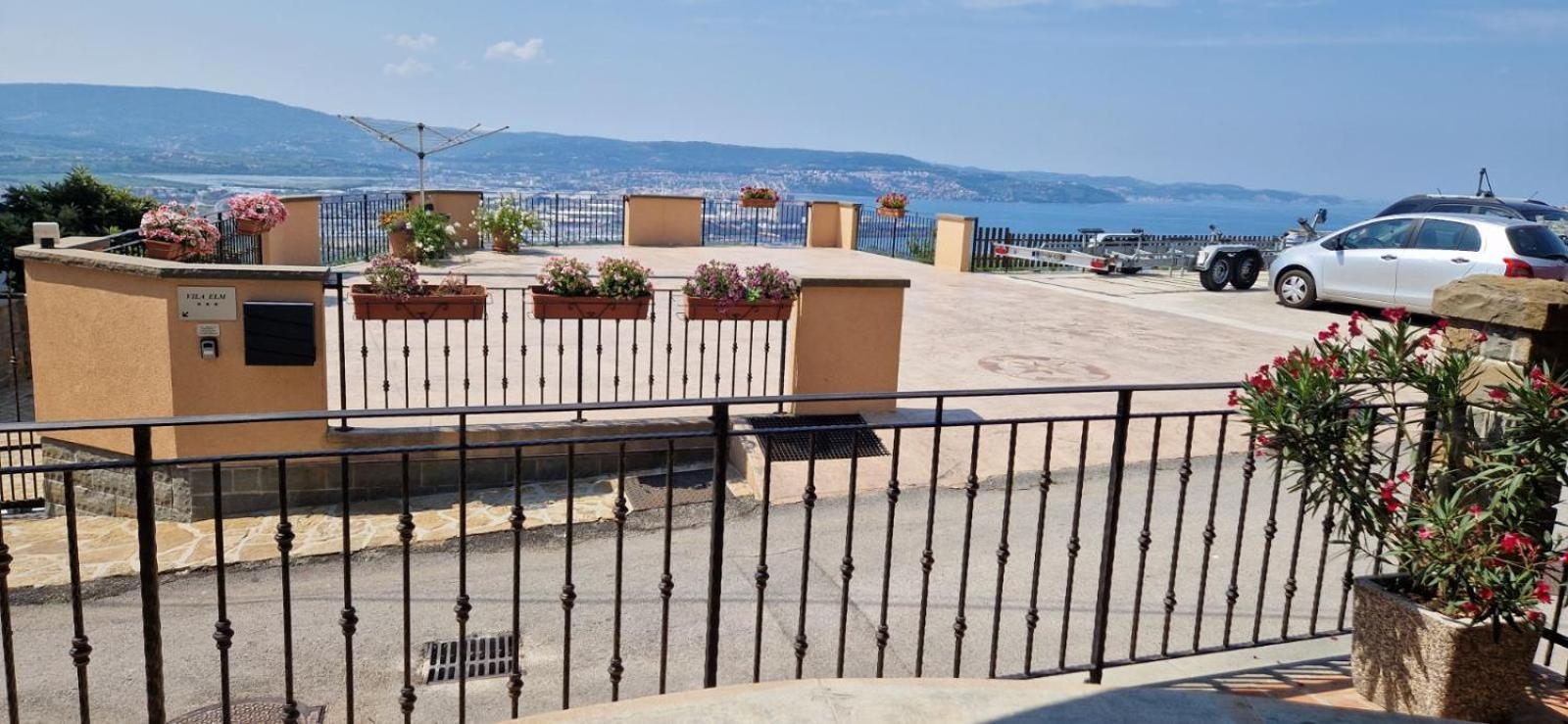 Villa Blue Sky - Hrvatini Koper Exterior foto